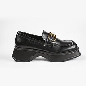 Chunky Loafer-Black