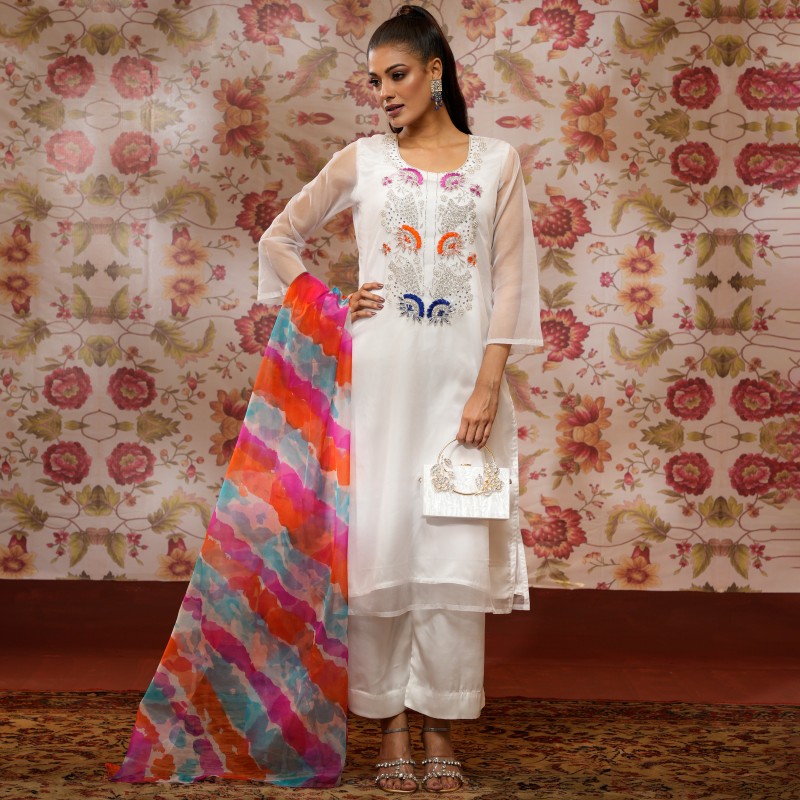 NOOR | Stitched 3 Pc | Code No. MSK-22